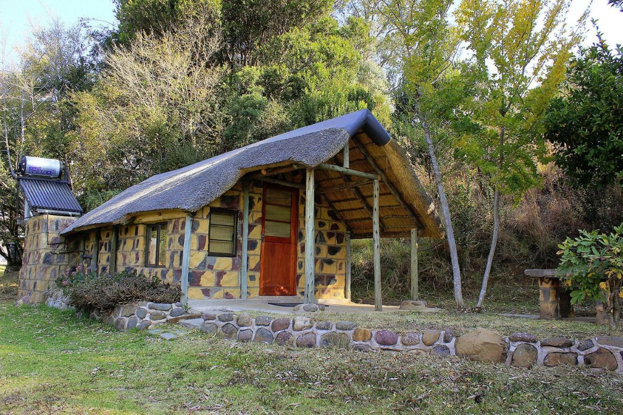 Villa Sungubala Eco Camp à Bergville Extérieur photo