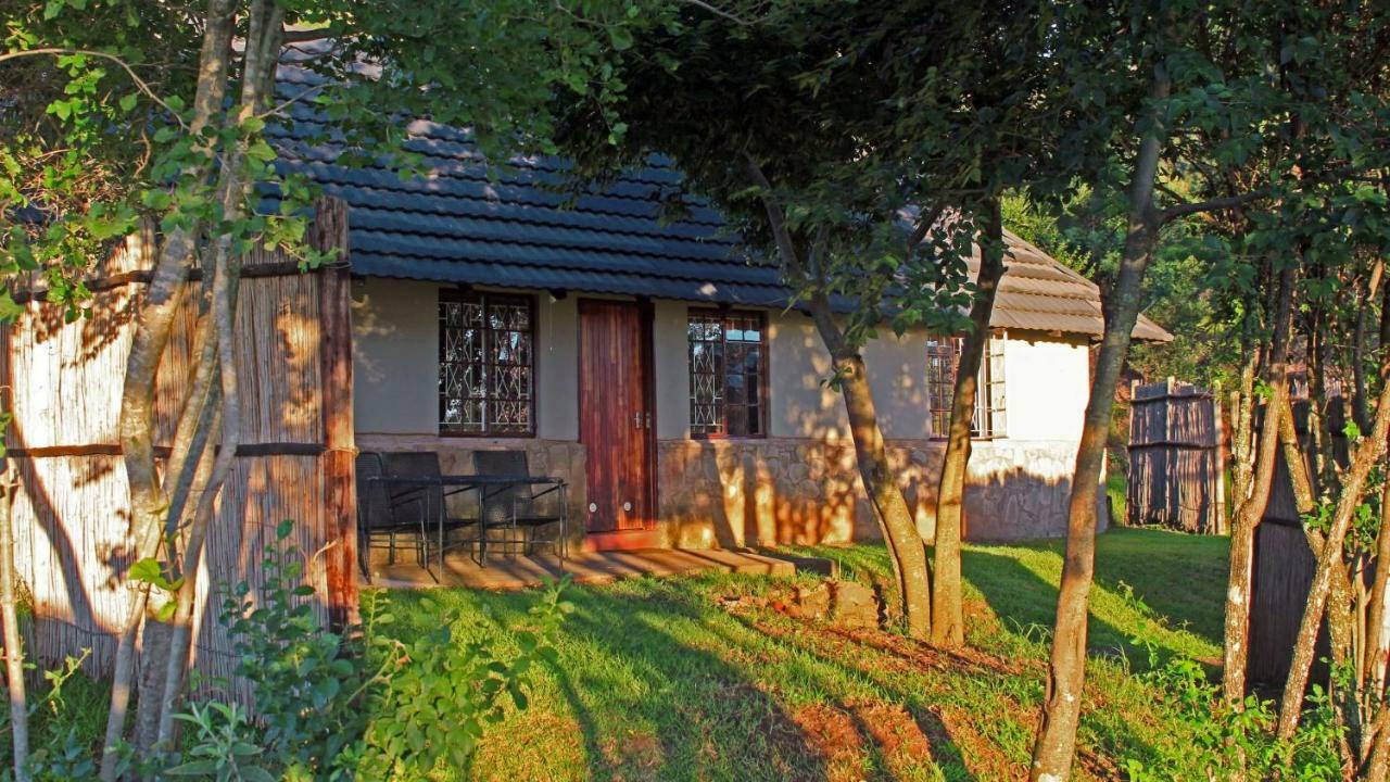 Villa Sungubala Eco Camp à Bergville Extérieur photo